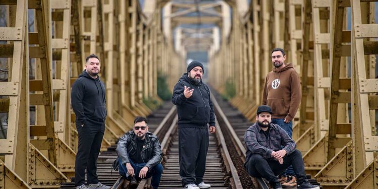 Falso Dilema estrena su segundo disco «Ironía del Rencor»