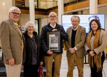 Homenaje al legado de la astrónoma chilena en la FILUNI 2025