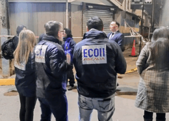 Menor de 16 años muere en plena calle en Coronel durante balacera.