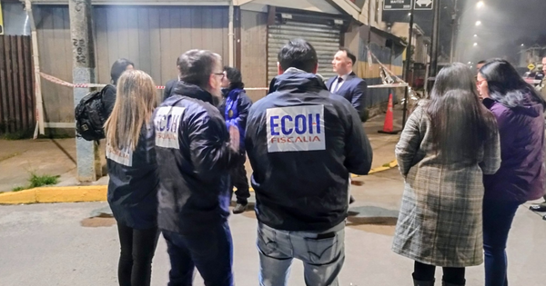 Menor de 16 años muere en plena calle en Coronel durante balacera.