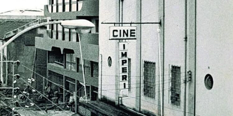 El emblemático “Cine Imperio” y su impacto en la historia de Los Ángeles.