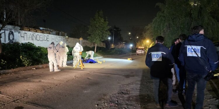 Hombre asesinado con siete balazos en Villa Francia: vecinos informaron sobre una serie de disparos.