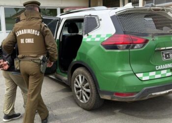 Mujer en Los Ángeles fue agredida por su expareja a pesar de tener una orden de alejamiento.