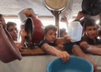 ONU declara hambruna en Gaza, mientras Israel desestima la acusación y lanza amenazas de ofensiva.