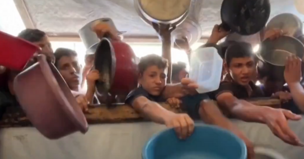 ONU declara hambruna en Gaza, mientras Israel desestima la acusación y lanza amenazas de ofensiva.