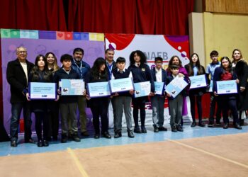 Beca TIC llega a Hualañé: 126 estudiantes recibirán computadoras.