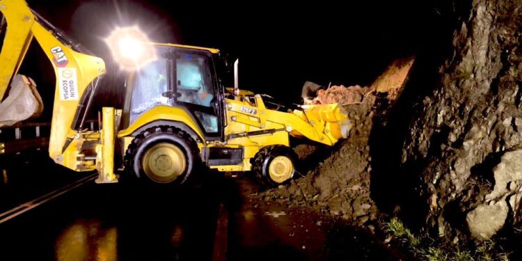 Sistema frontal ocasiona daños en rutas y esteros por lluvias en Los Ángeles y la Provincia del Biobío.