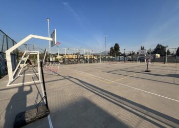 Calera de Tango: Villa “Las Hortensias” estrena su nueva multicancha con todo el brillo.