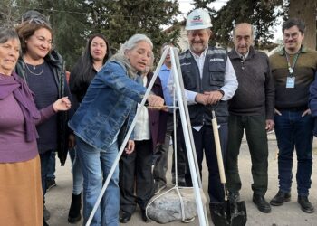 «La Batalla» por agua potable en Calera de Tango pone la primera piedra.