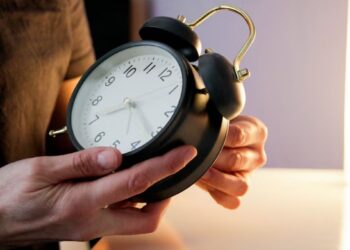 La fecha del horario de verano en Chile ya está confirmada: ¿Cuándo se realizará el cambio de hora?