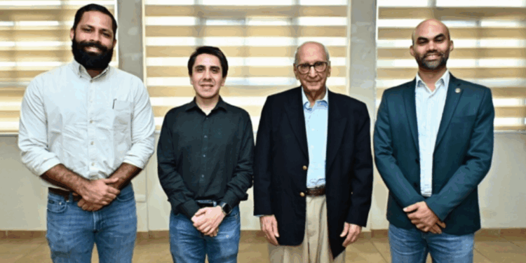 Desde el Maule hasta el Caribe: UTESA presenta su Maestría Internacional en Agricultura Digital en colaboración con un equipo chileno.