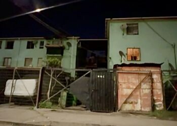 Adolescente es abatido a balazos en Renca: se sospecha de rencillas sentimentales con el agresor.