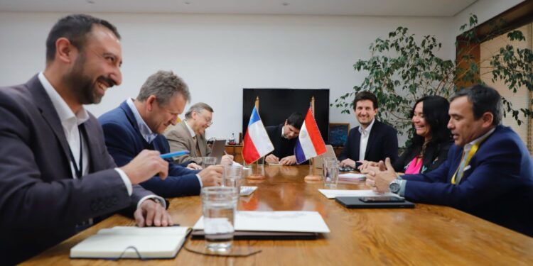 Chile y Paraguay se unen en transporte.