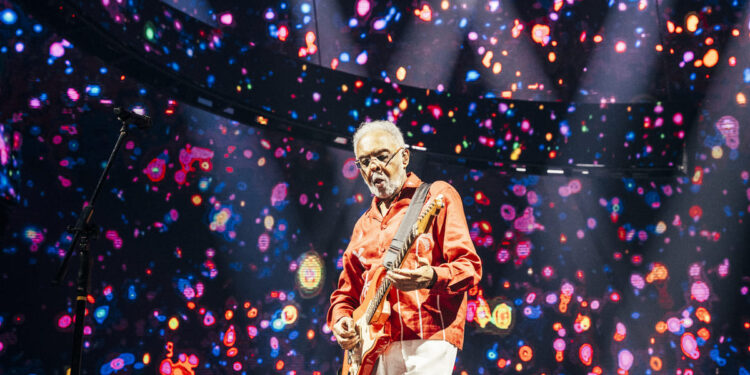 Gilberto Gil se despide de Chile con su gira “Tempo Rei” al cierre del tour.