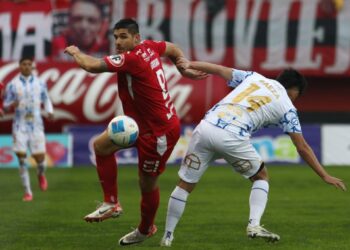 Everton no logró vencer a Ñublense en su visita a Chillán.