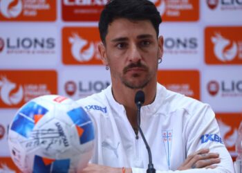 Zampedri afirma antes del clásico entre la UC y Colo-Colo que «los dos equipos llegan golpeados».