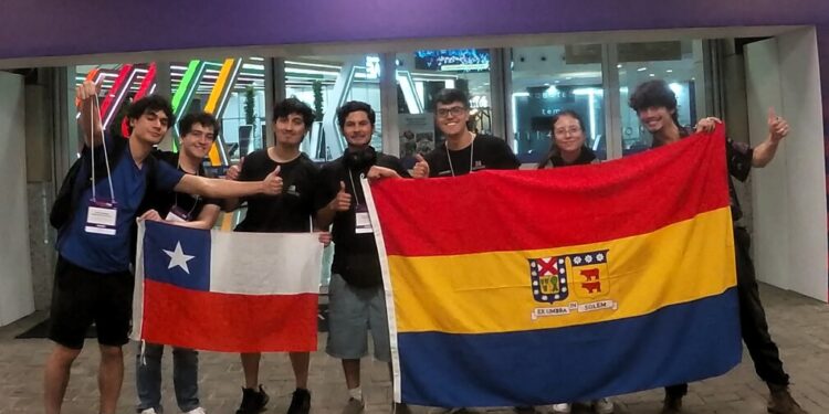 Estudiantes de la USM avanzan a cuartos de final en la RoboCup 2025 en Brasil.