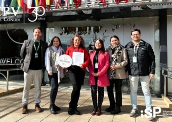 «Plan Integral de Seguridad Escolar en colegio de Las Condes» podría reescribirse como: «Plan Completo de Seguridad Escolar en colegio de Las Condes».