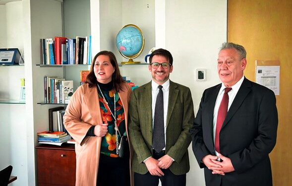 Alcalde de San Clemente busca subsidio eléctrico para sistemas de agua potable rural.