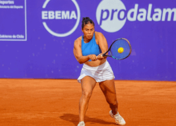 Ocho chilenas hacen su debut este martes en el cuadro principal del W15 Santiago.