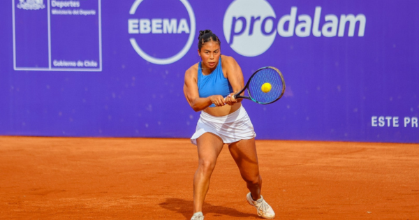 Ocho chilenas hacen su debut este martes en el cuadro principal del W15 Santiago.