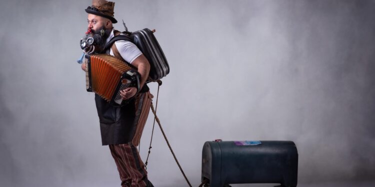 Este sábado, ‘El Musirkero’ se presenta en Talca con circo, música y humor familiar.