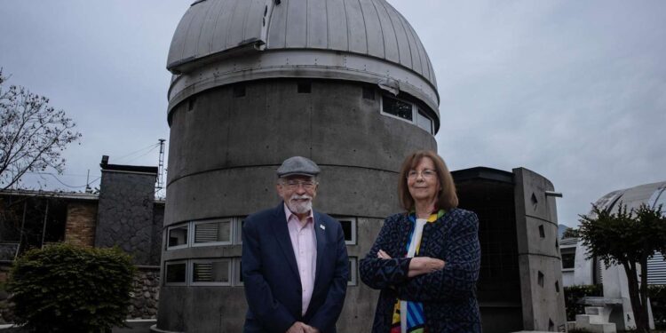 Reacciones ante la posibilidad de un reactor nuclear en la Luna