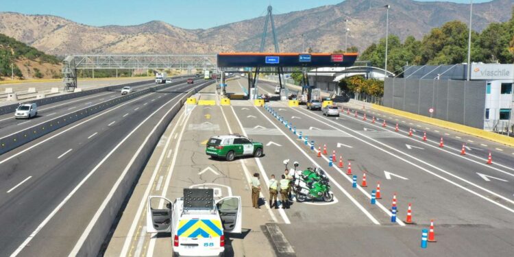 Peaje a luca y restricción para camiones este finde.