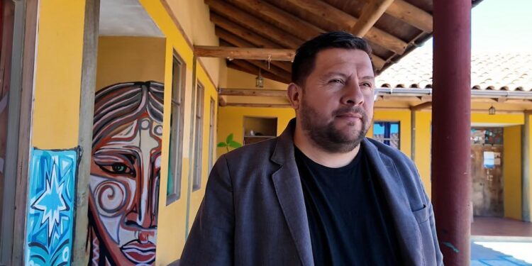 Orgullo Maulino: El director de la Escuela Ema Cornejo de Cardoen es uno de los finalistas del Premio LED 2025.
