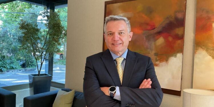 Más allá de la electromovilidad: La productividad es clave para bajar las emisiones del transporte, por Pedro García.