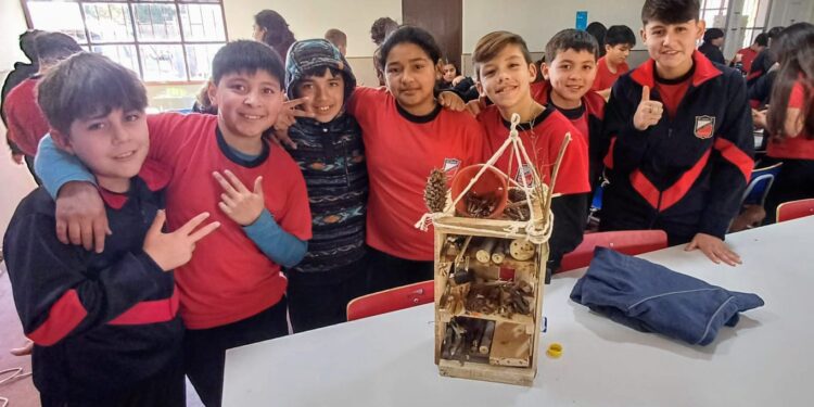 Fundación Fénika da el vamos a su camino con taller en Talagante.