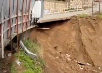 La causa del socavón en el sector de Forestal en Viña del Mar sería una obstrucción en el ramal sanitario.