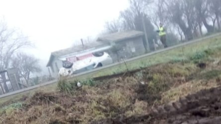 Bulnes: Trágica caída de un automóvil en una zanja provoca la muerte de un joven de 25 años.