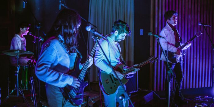 A 20 Km presenta «Volviendo a Casa», su primer disco en vivo.