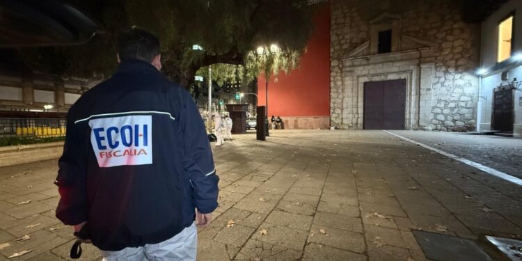 Nuevo asesinato: Acribillaron a un hombre al lado de la iglesia de San Francisco en Santiago.