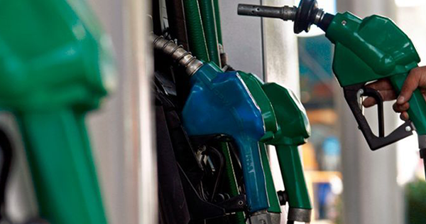 ENAP: Bajan las bencinas, pero suben el diésel y la parafina en una nueva variación de precios.