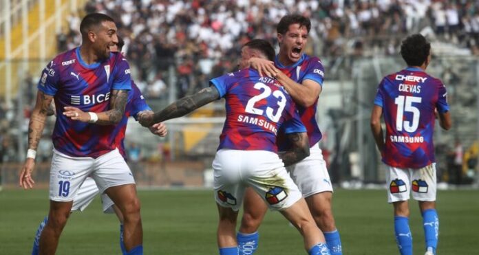 La Universidad Católica le pasó por encima a Colo-Colo en el Monumental.