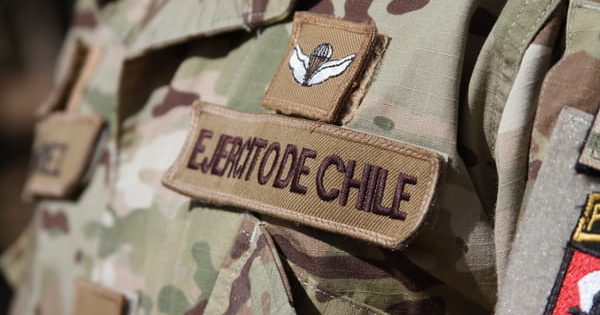 Soldado conscripto de 18 años fallece en regimiento en Chillán.