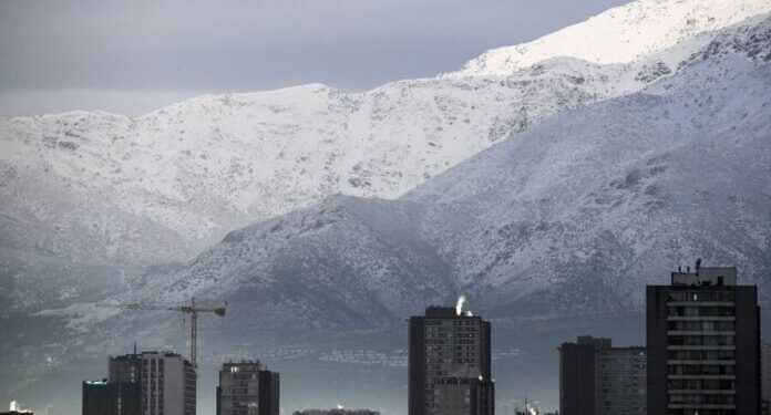 Hacen balance de Senapred tras sistema frontal en la zona centro del país.