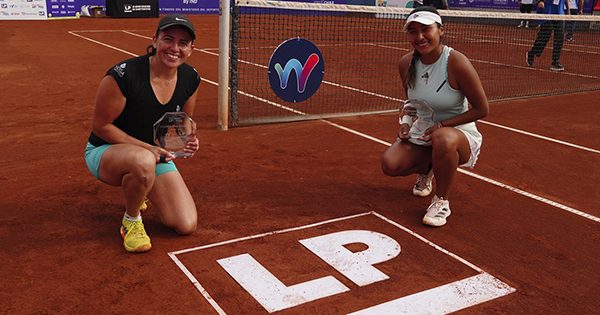 Fernanda Labraña y Romina Ccuno se coronan campeonas en dobles del Primer W15 de Santiago.