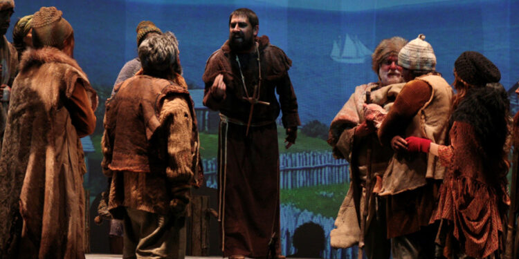 Teatro chileno rememora la historia de Fuerte Bulnes.