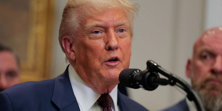 Trump firma una orden ejecutiva que mantiene el arancel del 10% para Chile: los nuevos recargos entrarán en vigor el 7 de agosto.