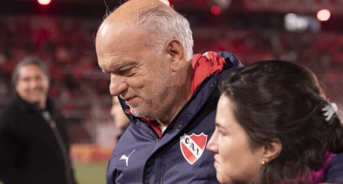 Presidente de Independiente solicita sanciones para la U tras los incidentes.