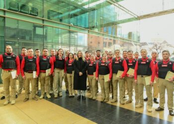 Las Condes incorpora 34 nuevos inspectores para fortalecer la seguridad.