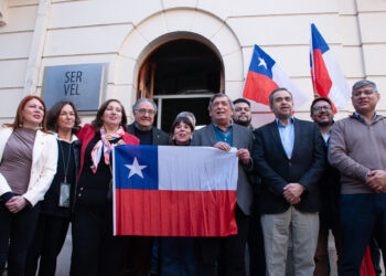 Gobierno y DC fortalecen acuerdo parlamentario para la candidatura de Jeannette Jara.