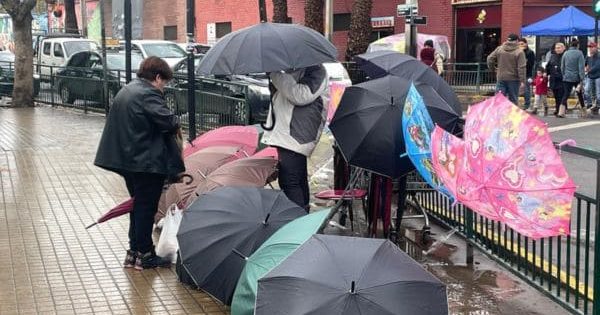 A sacar los ponchos: Colina podría tener lluvias este finde.