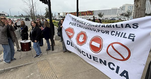 [VIDEO] Residentes de Chicureo se unen para pedir respuestas rápidas por el aumento de la delincuencia.