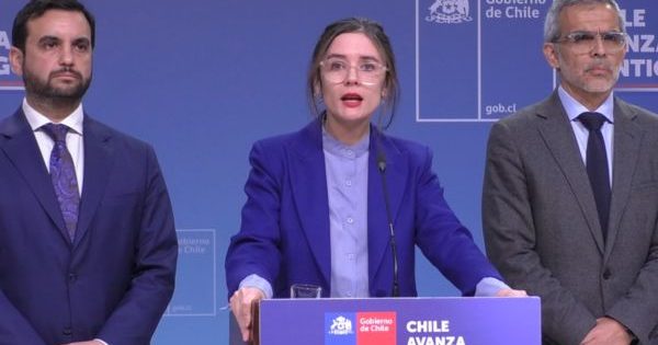 [VIDEO] Ministra Vallejo confirma que esta semana se va a discutir en el Congreso la iniciativa que elimina el CAE.