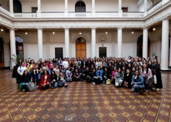 U. de Chile promueve el liderazgo y la equidad.