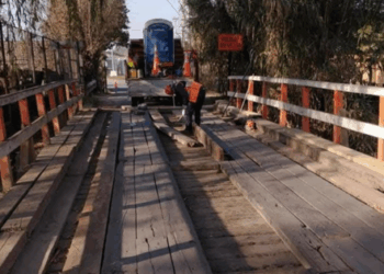 Corte de tránsito en el Puente Nuevo de la Estación Colina, Lampa, por labores de reparación.